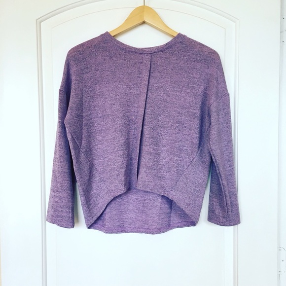 π¦ππ
π»Lavender πΊ Blouse πππ - Picture 2 of 8